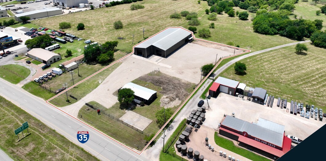 4528 S Interstate 35, Alvarado, TX for Rent