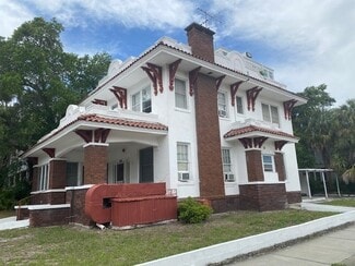 Saint Petersburg, FL Storefront Retail/Office - 205 4th Ave N Saint Petersburg, FL Storefront Retail/Office - 205 4th Ave N