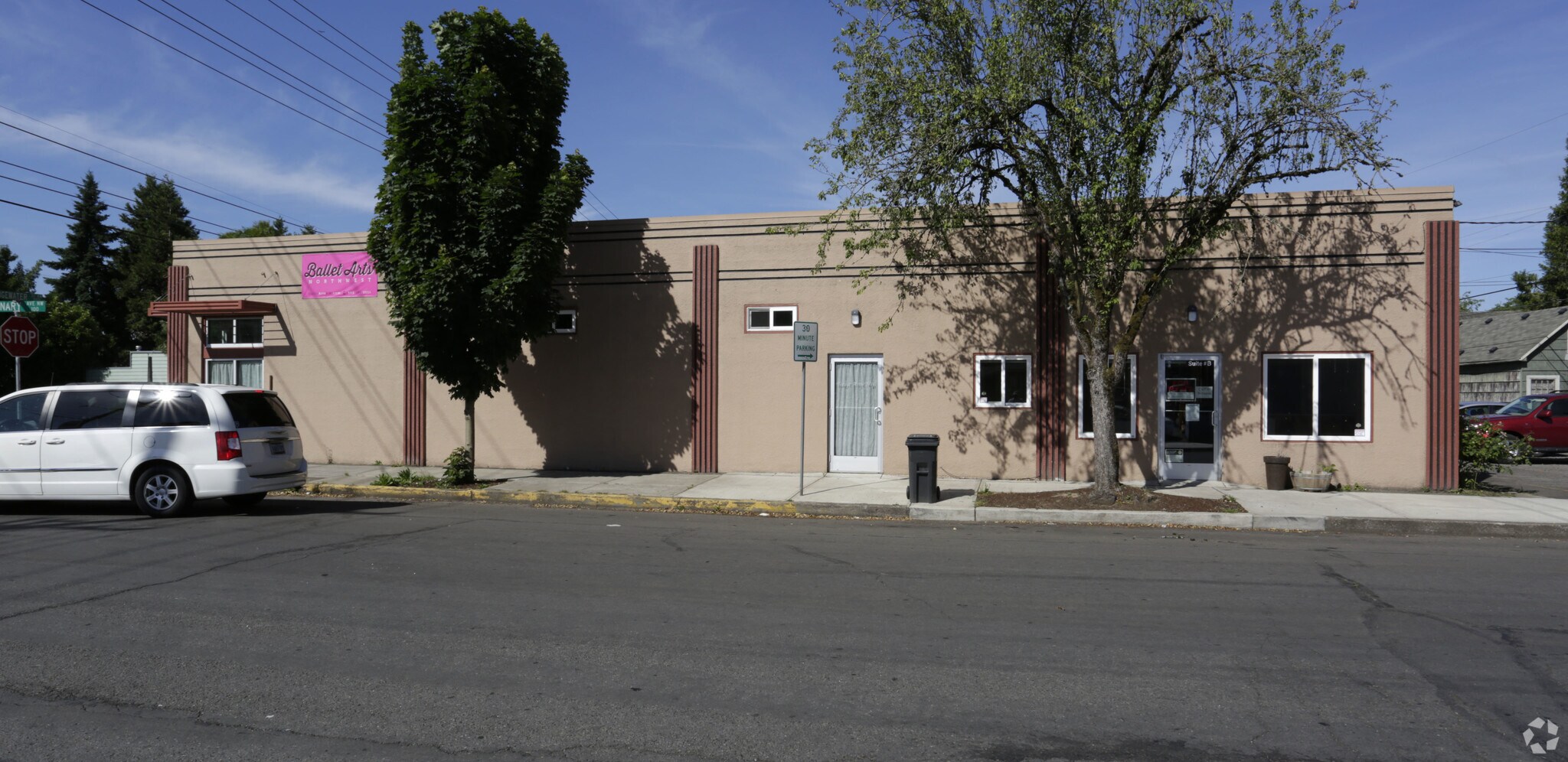 1109 Edgewater St NW, Salem, OR for Rent