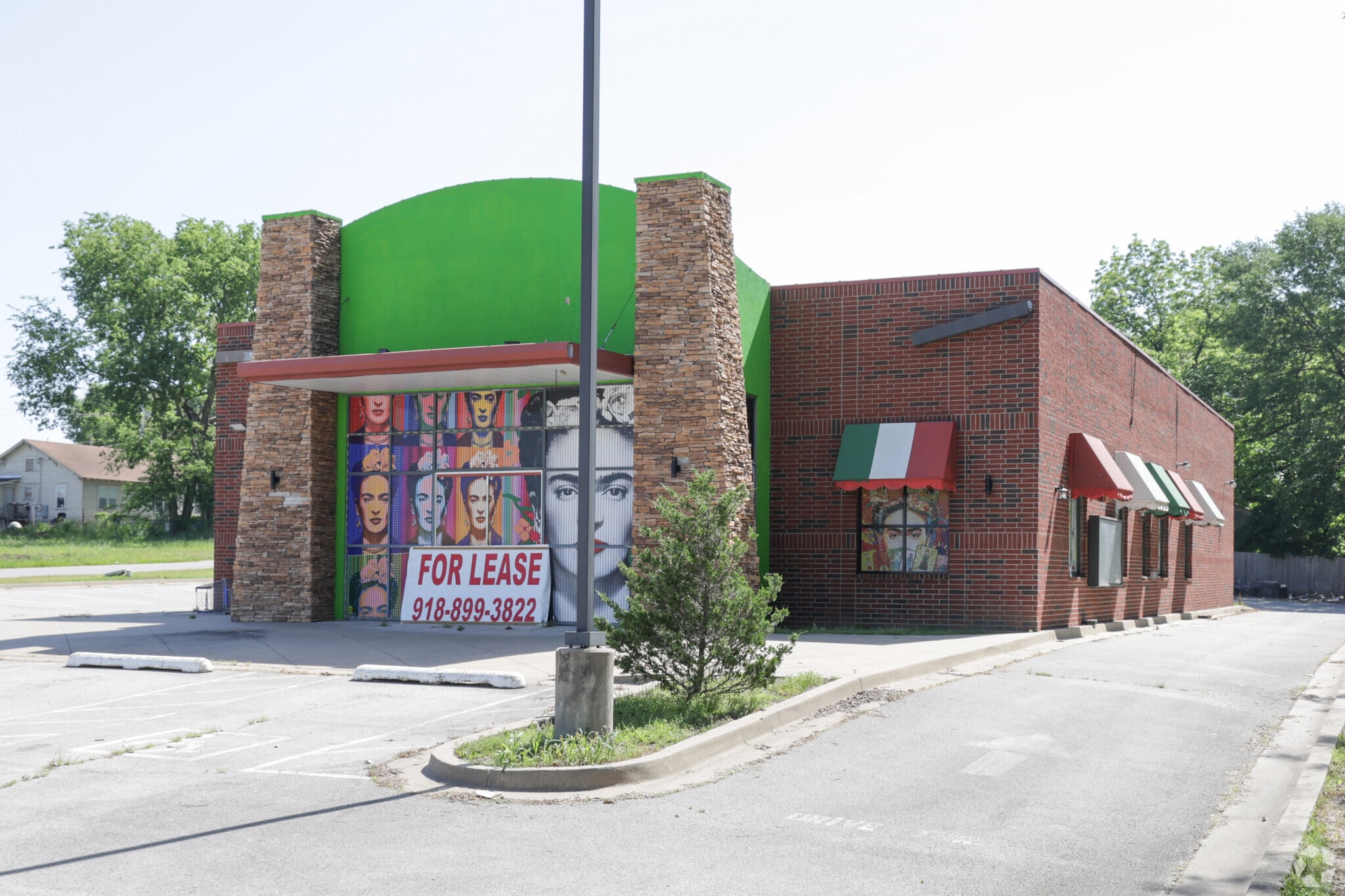 1002 E 10th St, Okmulgee, OK for Rent