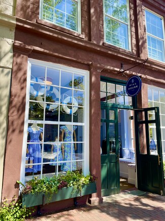 Nantucket, MA Storefront Retail/Office - 33 Main St