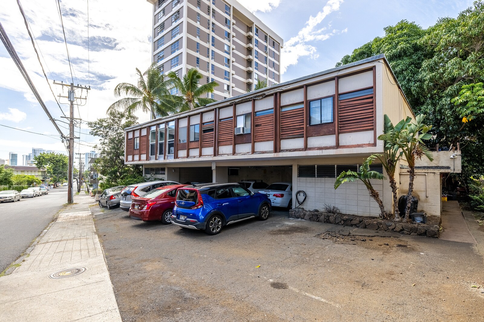 1624 Liholiho St Honolulu, HI 96822 MultiFamily Property for Sale on