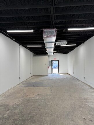 Saint Petersburg, FL Retail - 2042 Central Ave Saint Petersburg, FL Retail - 2042 Central Ave