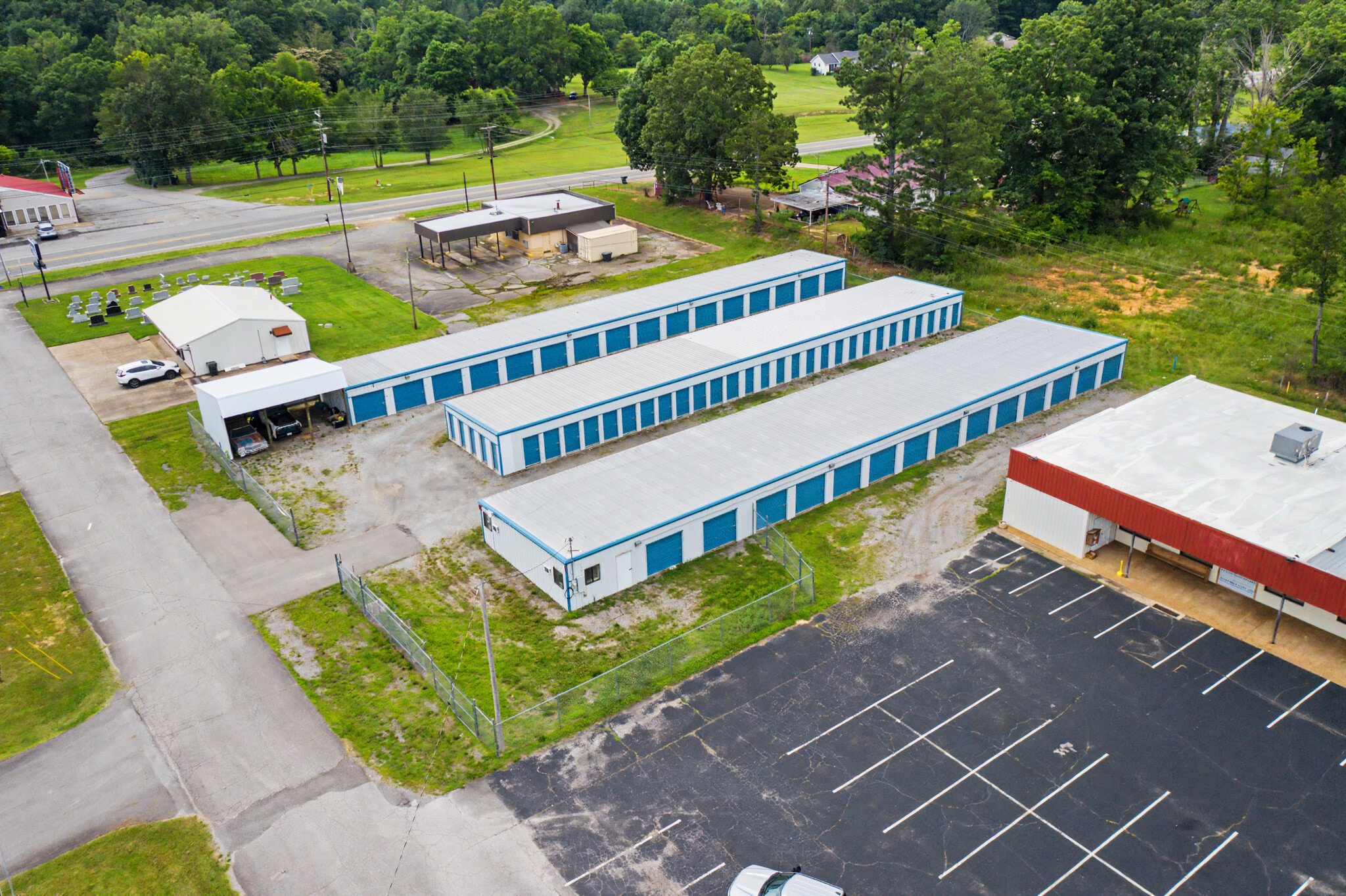 105 Progress Center Plz, Centerville, TN for Sale
