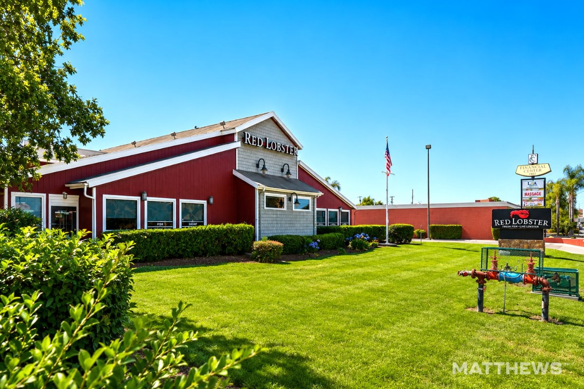 1545 S Mooney Blvd, Visalia, CA for Sale