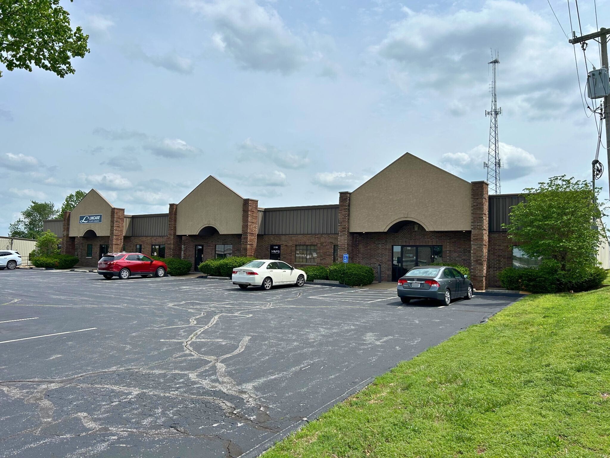 2102-2112 W Vista, Springfield, MO for Rent