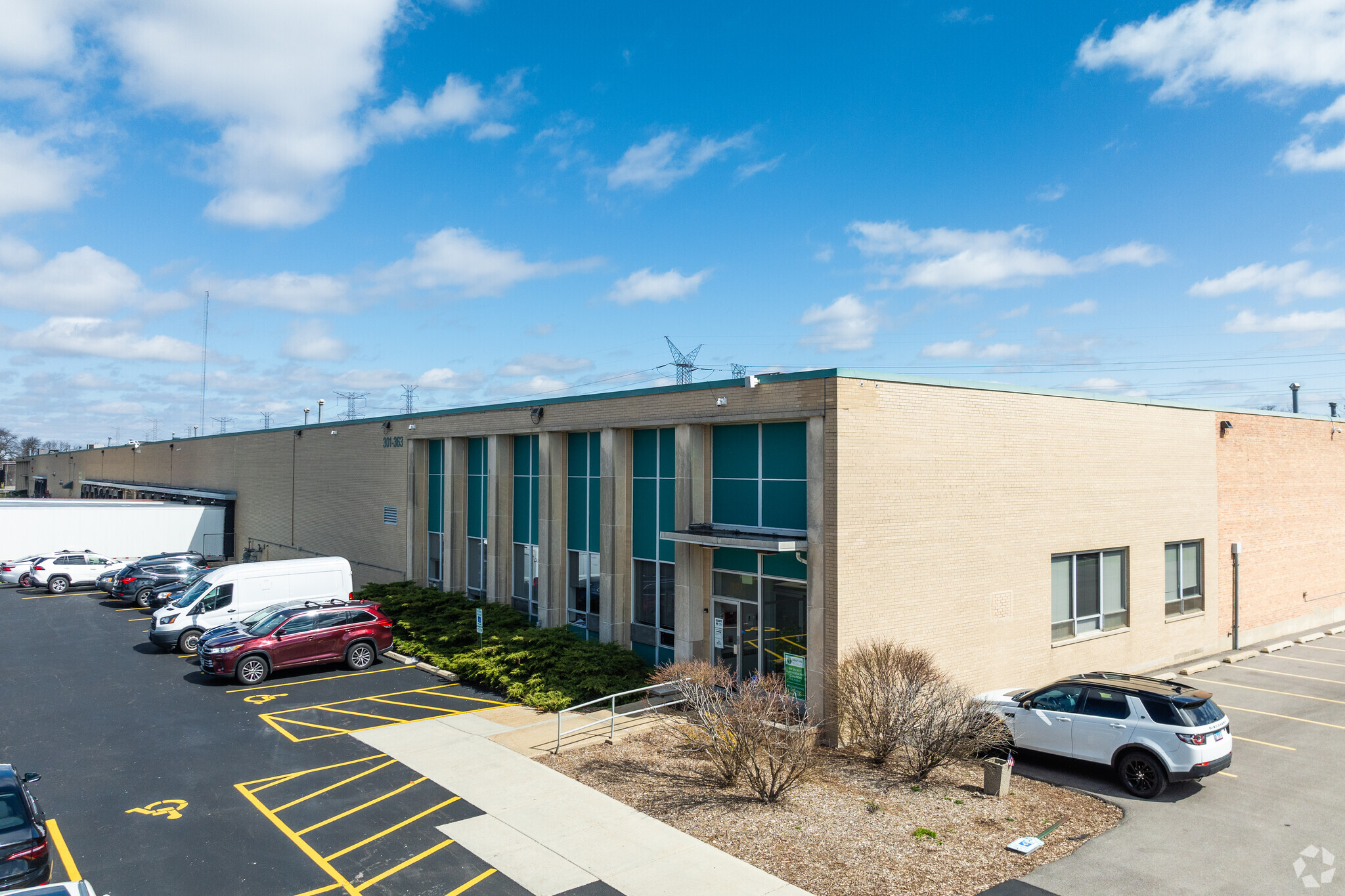 301-363 N Third Ave, Des Plaines, IL for Sale