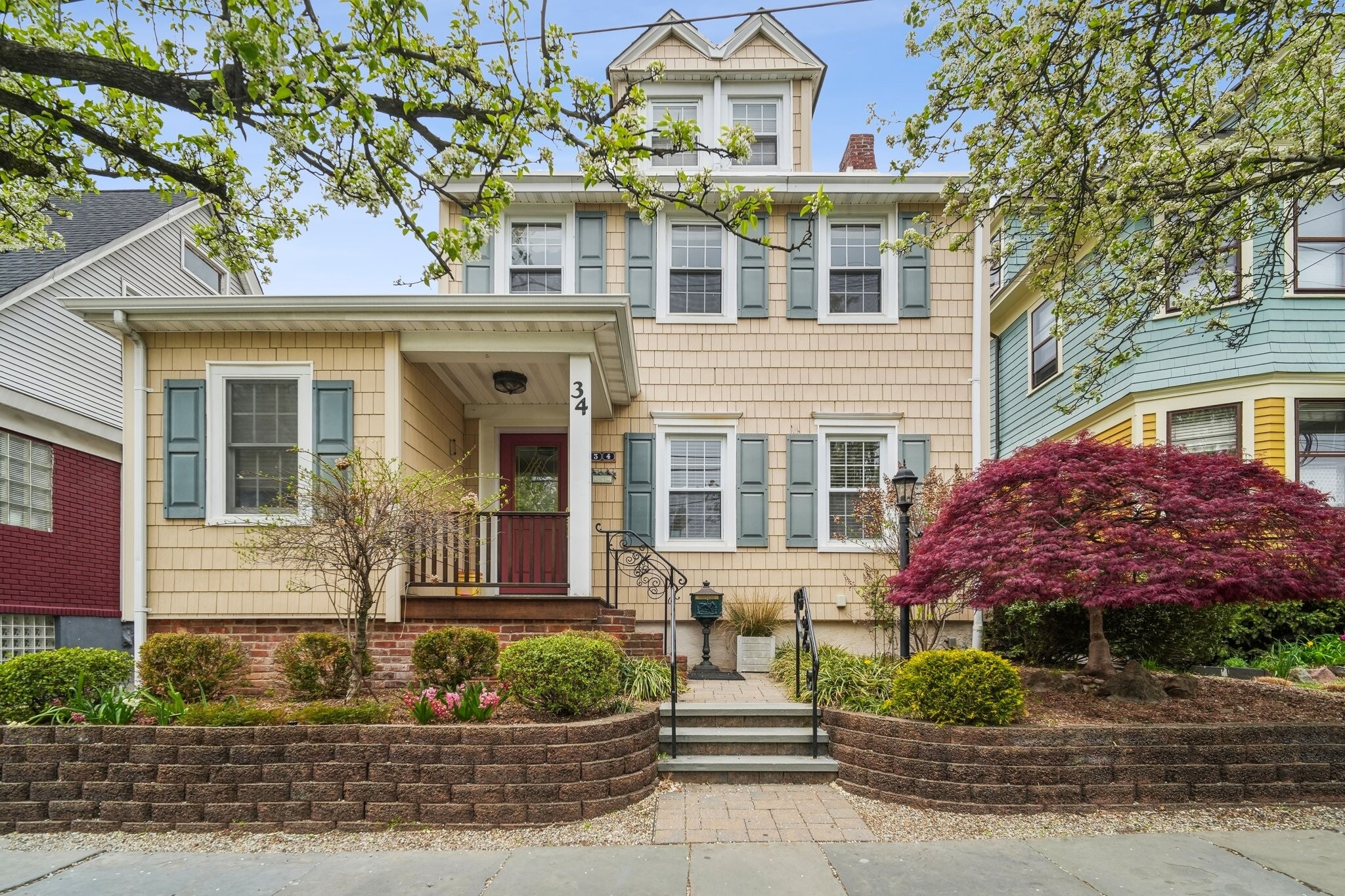 34 Park St, Montclair, NJ for Rent