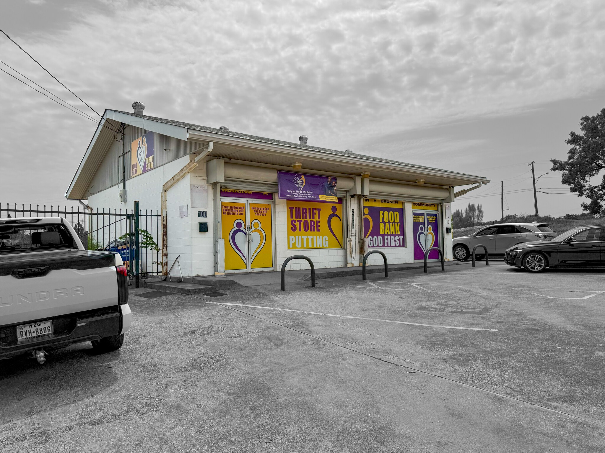2652 Cedar Crest Blvd, Dallas, TX for Sale