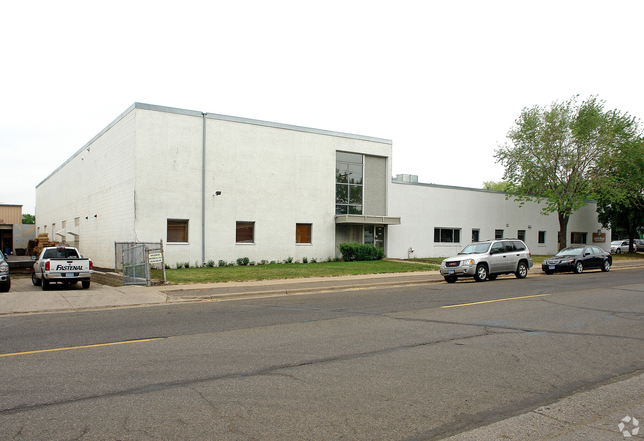 976 W Minnehaha Ave, Saint Paul, MN for Sale