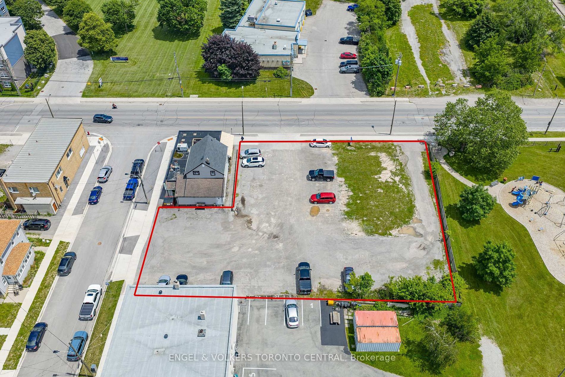 619 King St, Welland, ON for Sale