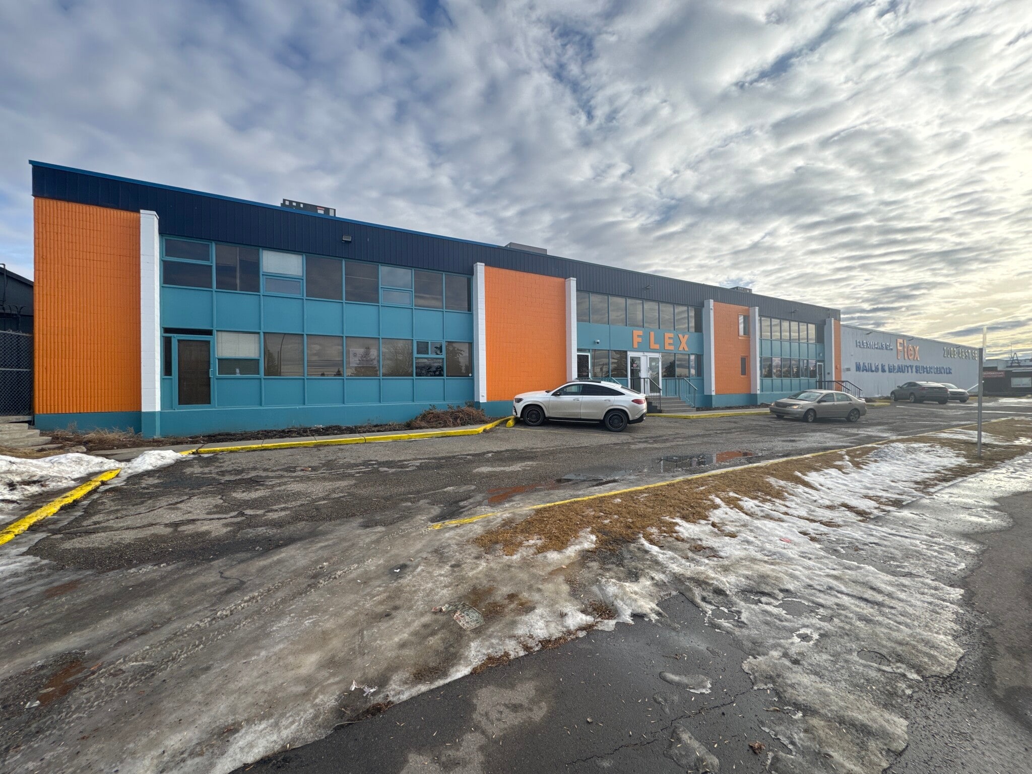 2008 48th St SE, Calgary, AB for Rent