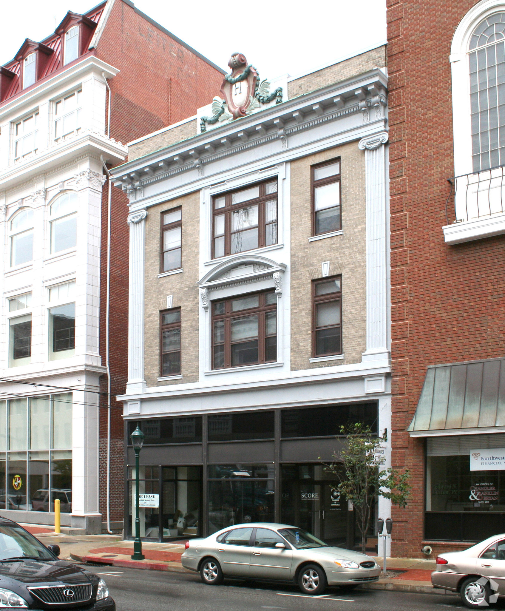 28-30 W Washington St, Hagerstown, MD for Rent