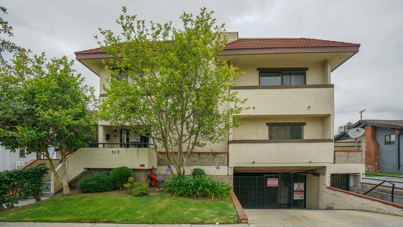 517 Fischer St, Glendale, CA for Sale