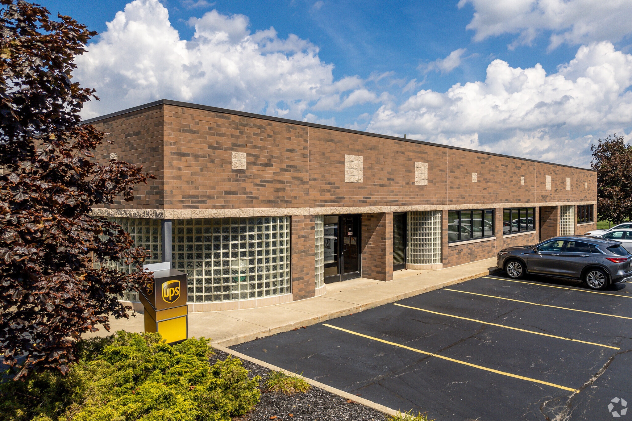 6325 Cochran Rd, Solon, OH for Sale
