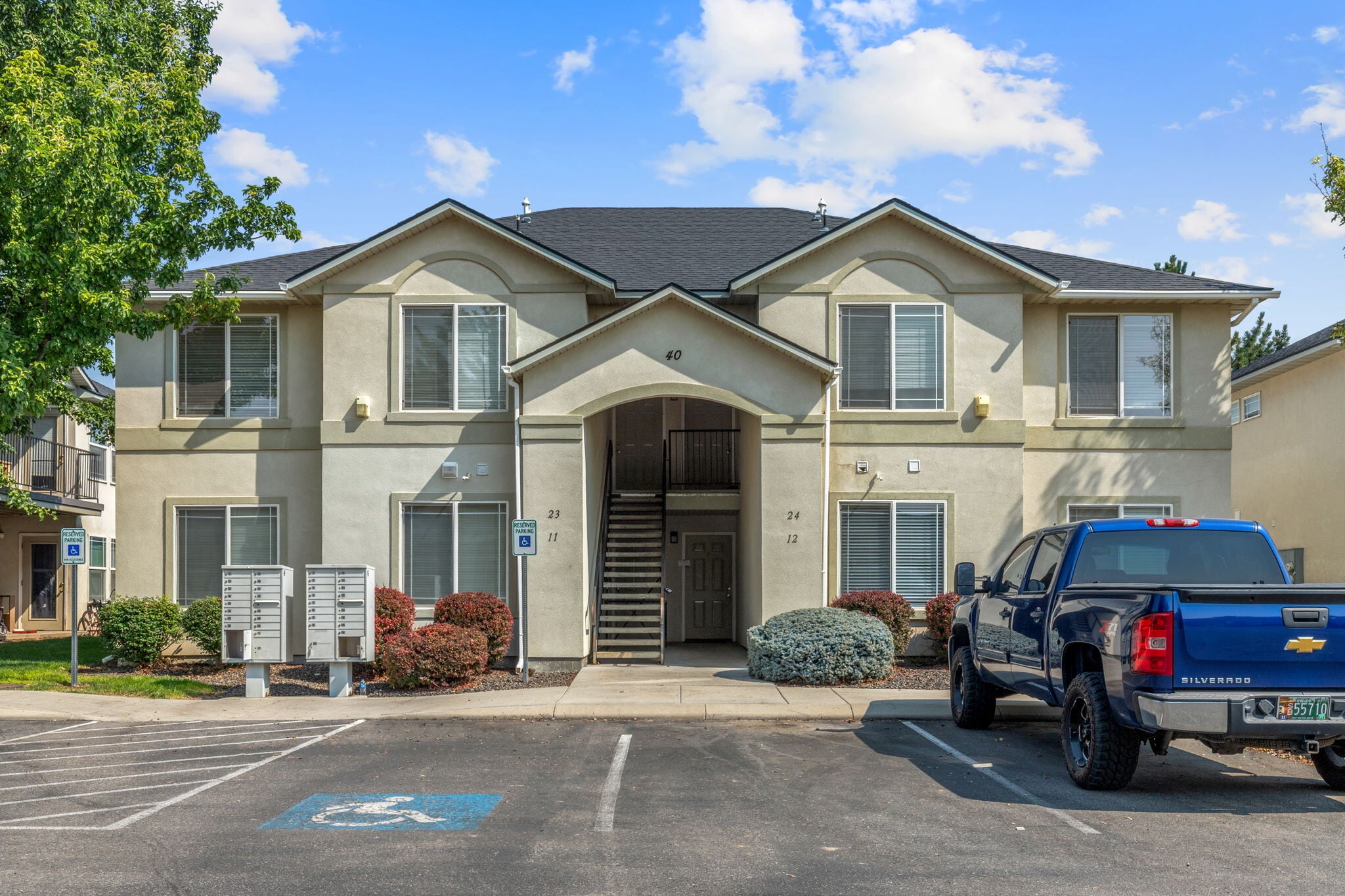 1805 E Overland Rd, Meridian, ID for Sale