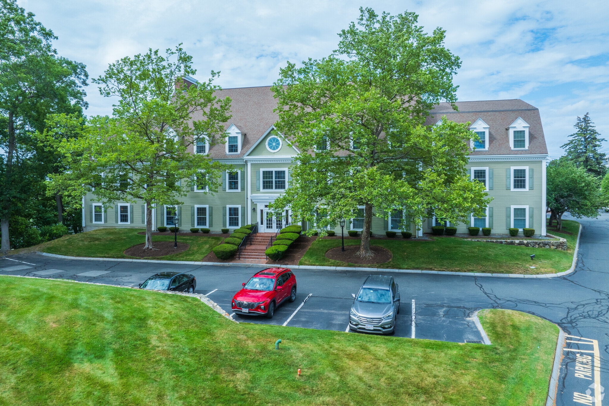 10 Cedar St, Woburn, MA for Sale