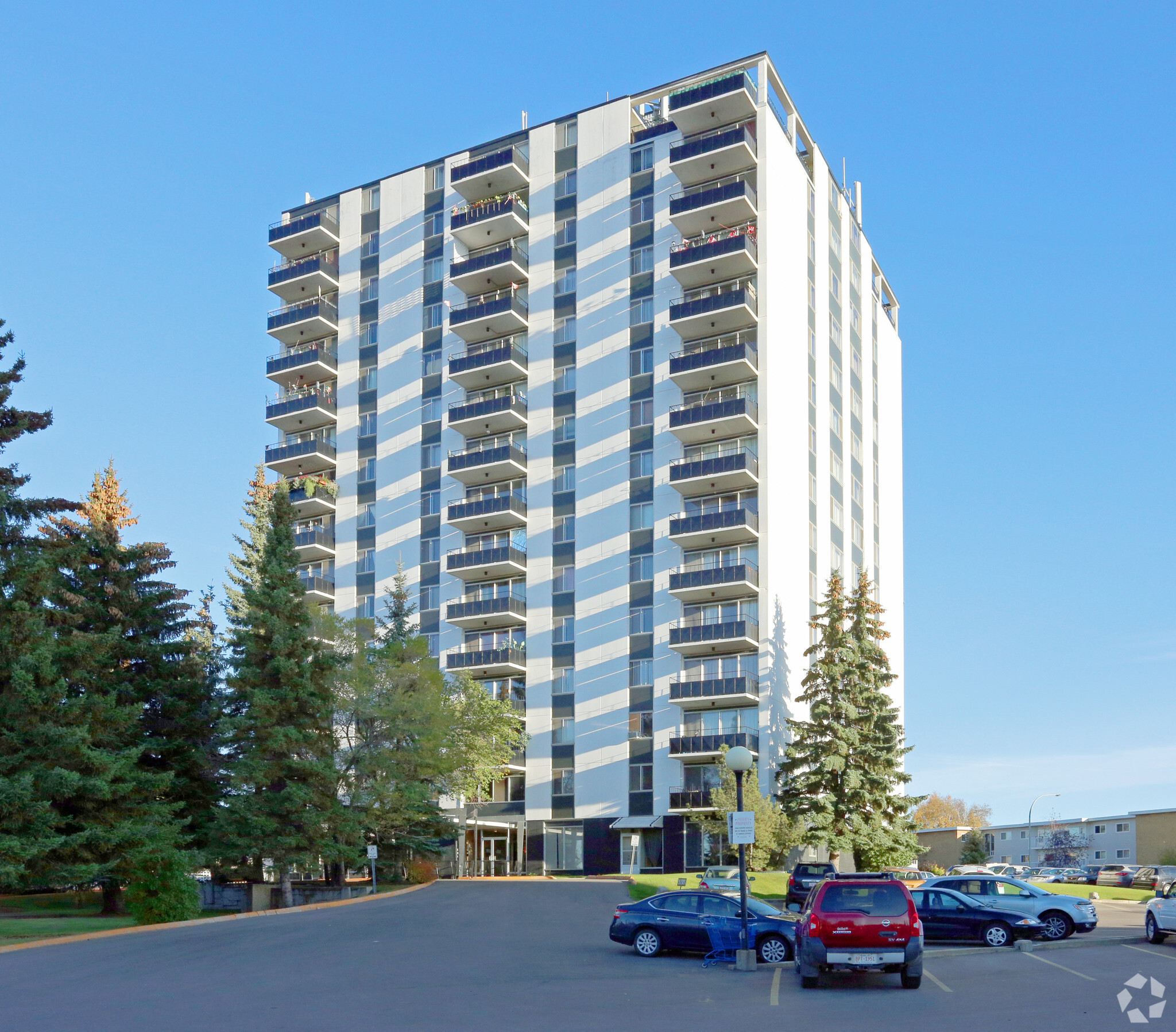 6205 101 Ave NW, Edmonton, AB for Sale