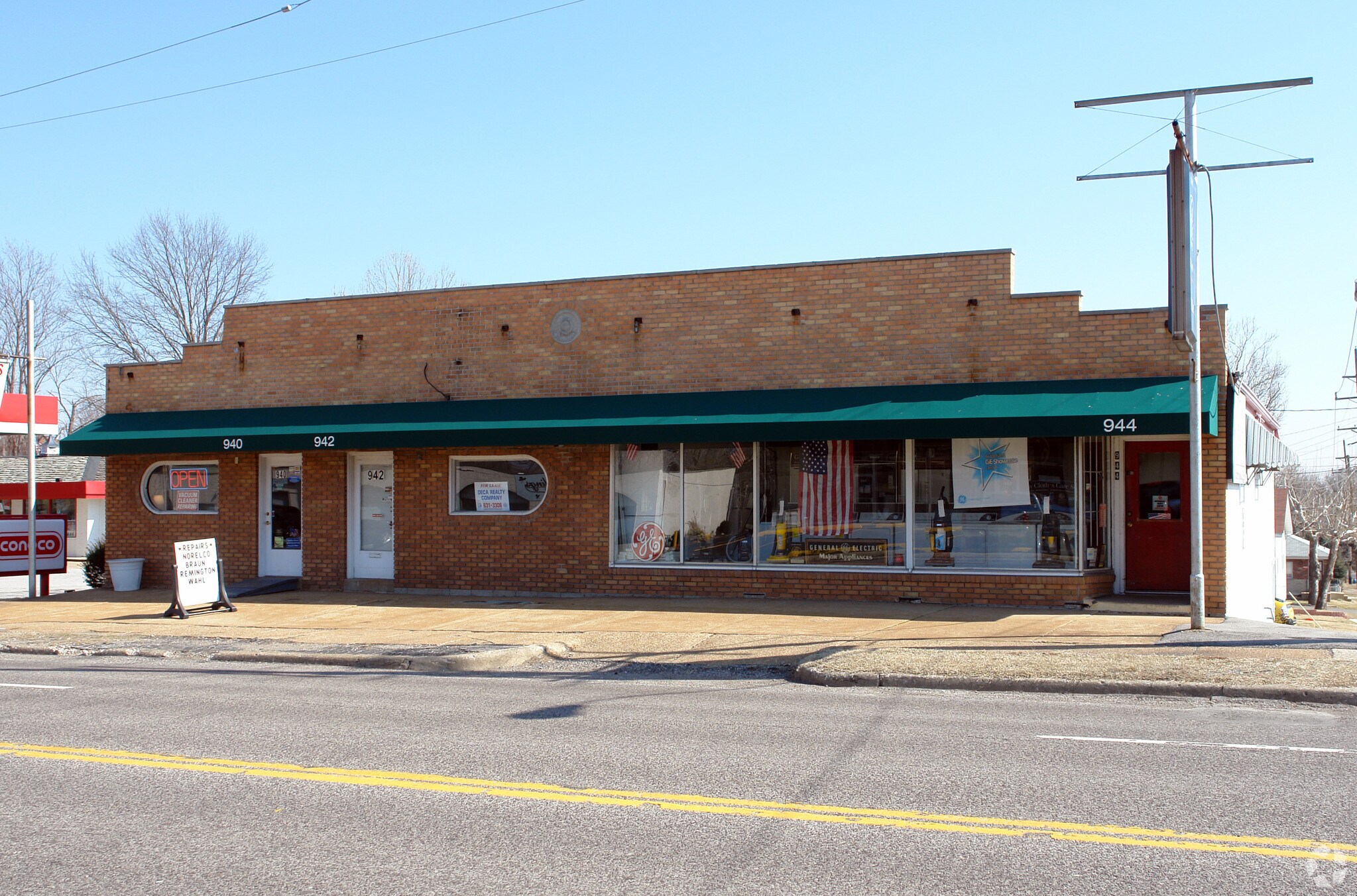 940-944 Lemay Ferry Rd, Saint Louis, MO for Rent