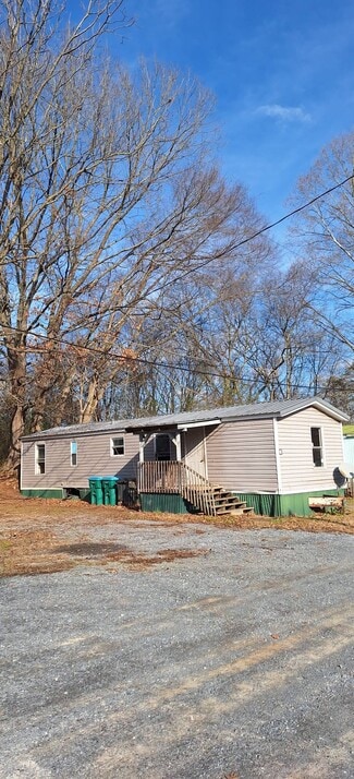 Adairsville, GA Specialty - 321 S Main St