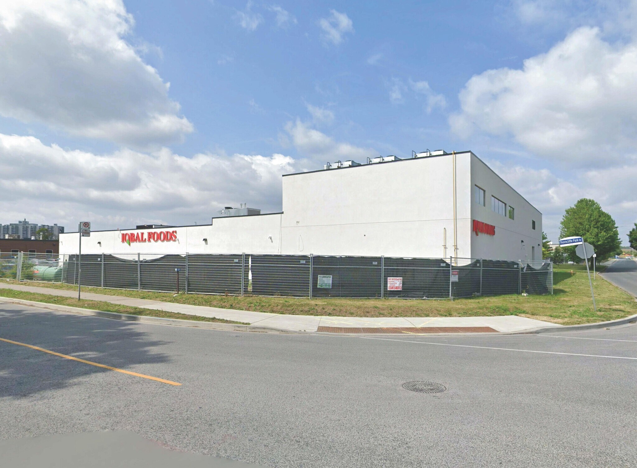 100 Thorncliffe Park Dr, Toronto, ON for Rent