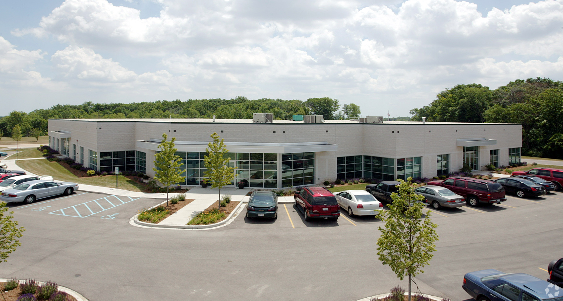 N56W24879 N Corporate Cir, Sussex, WI for Sale