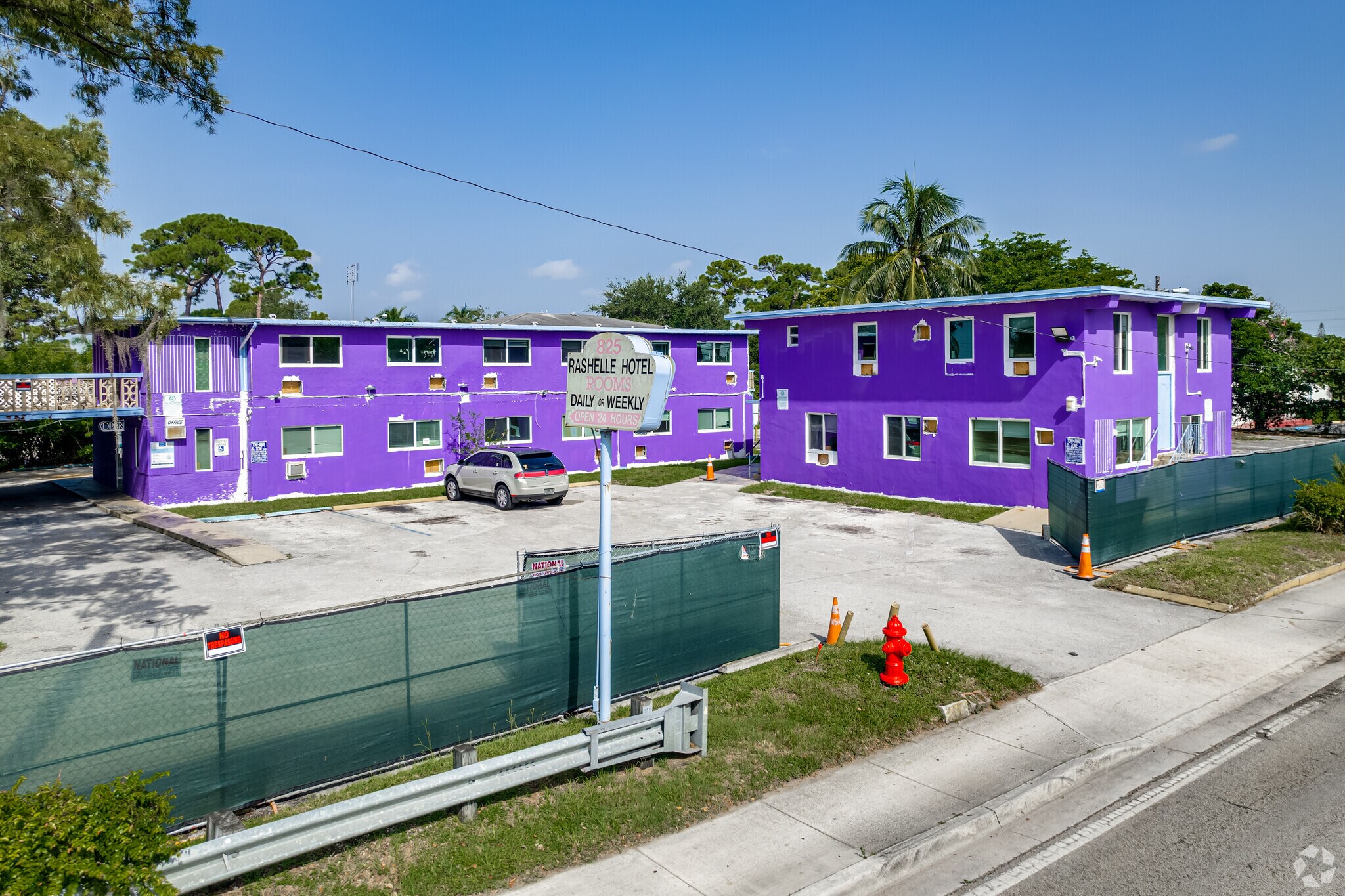 825 NW 27th Ave, Fort Lauderdale, FL for Sale