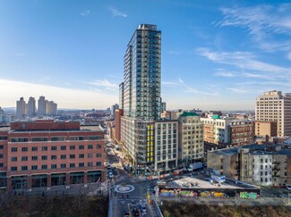 Jersey City, NJ Retail - 425 Summit Ave