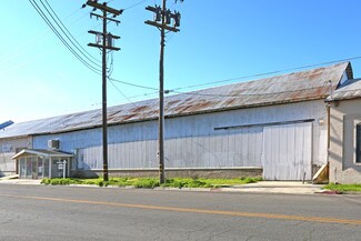 Madera, CA Warehouse - 216 N E St