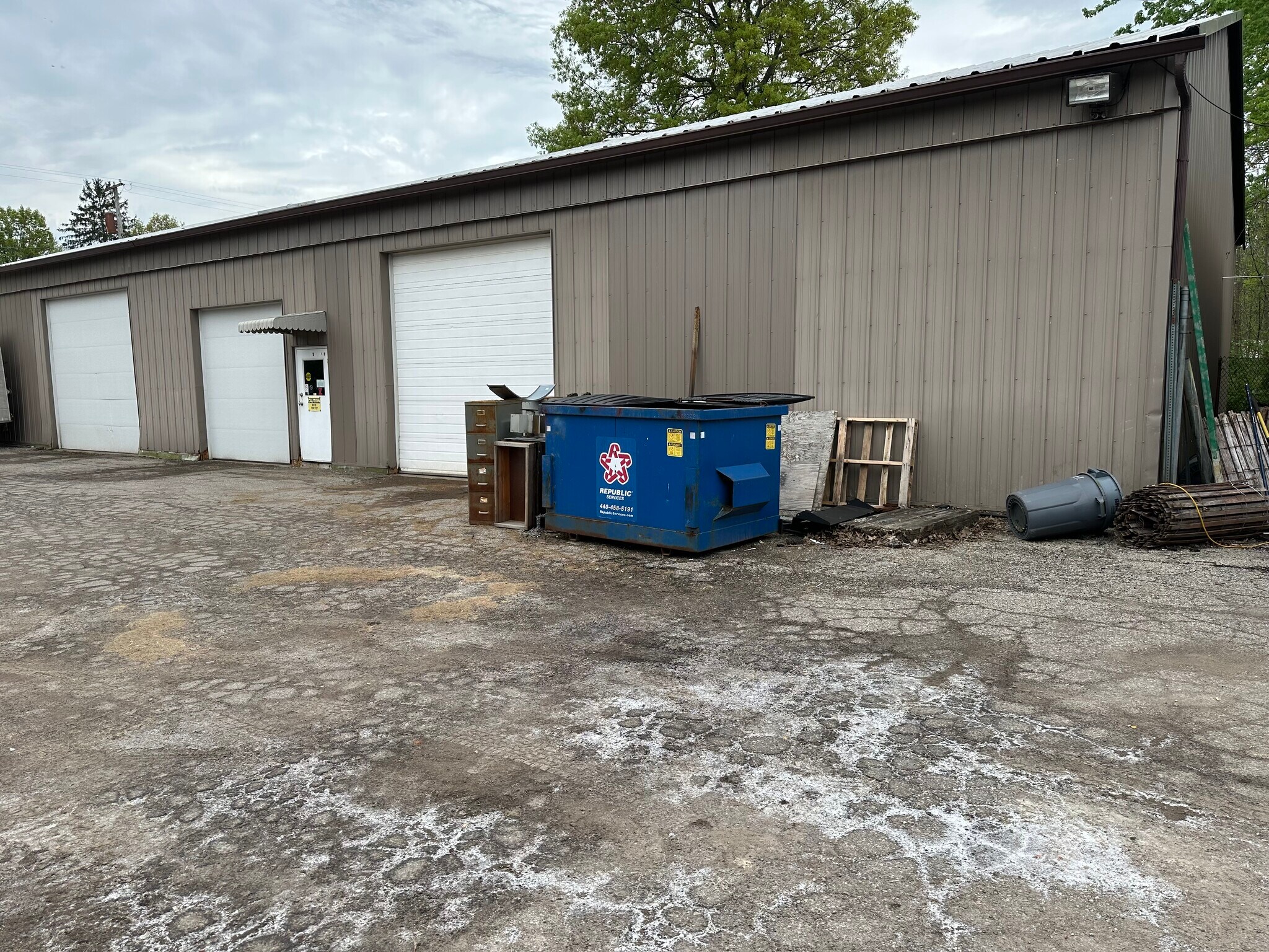 1843 Middle Ave, Elyria, OH for Sale