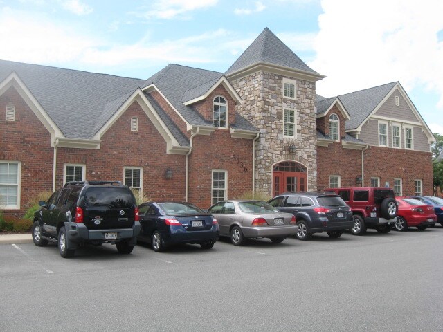 3736 Winterfield Rd, Midlothian, VA for Rent