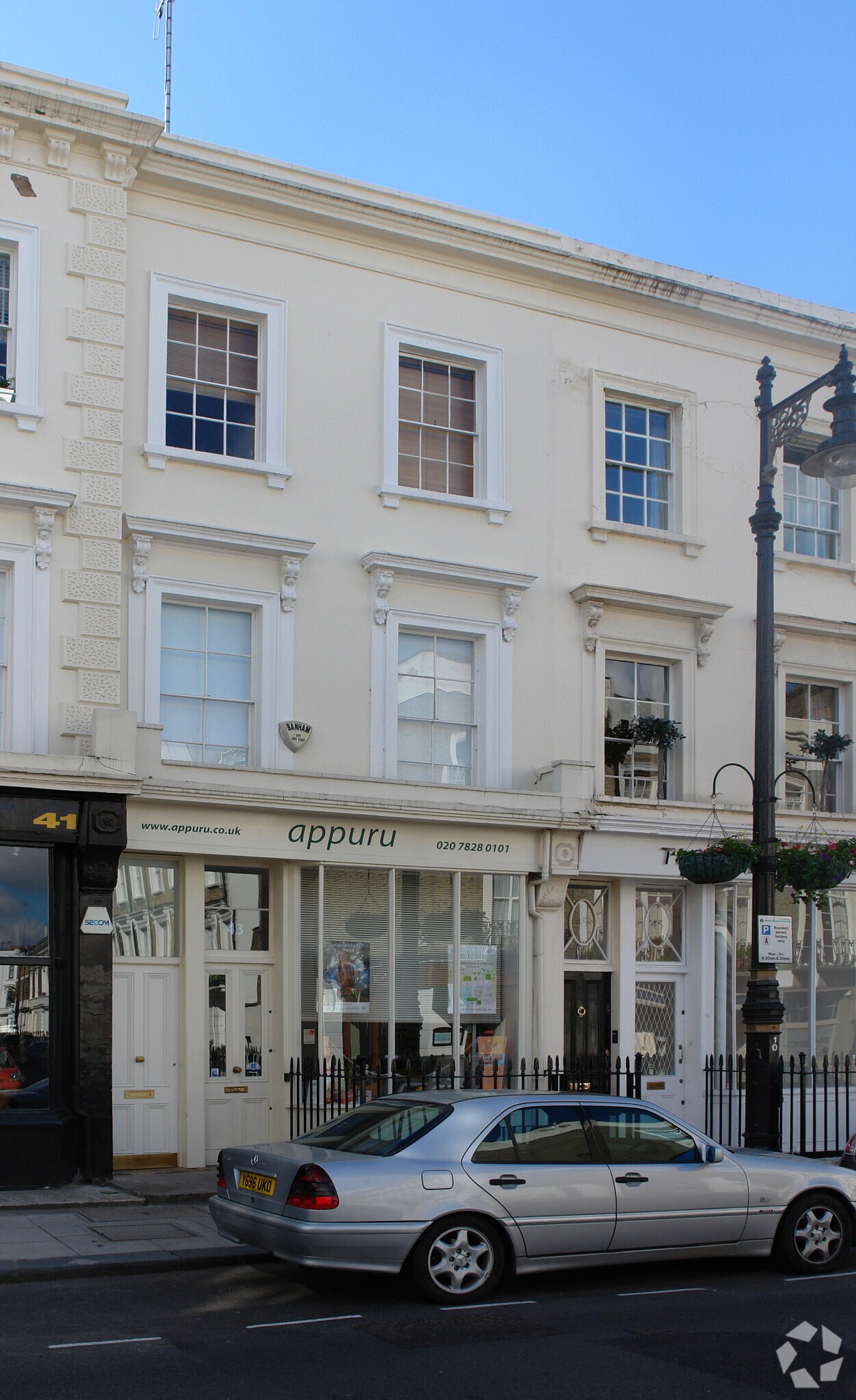 43 Moreton St, London, LND for Rent