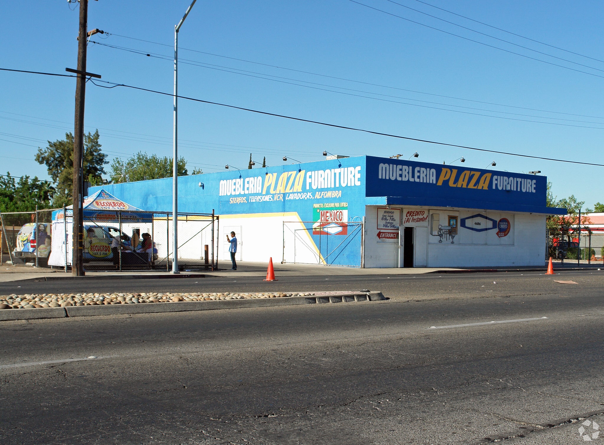 4686 E Kings Canyon Rd, Fresno, CA for Rent