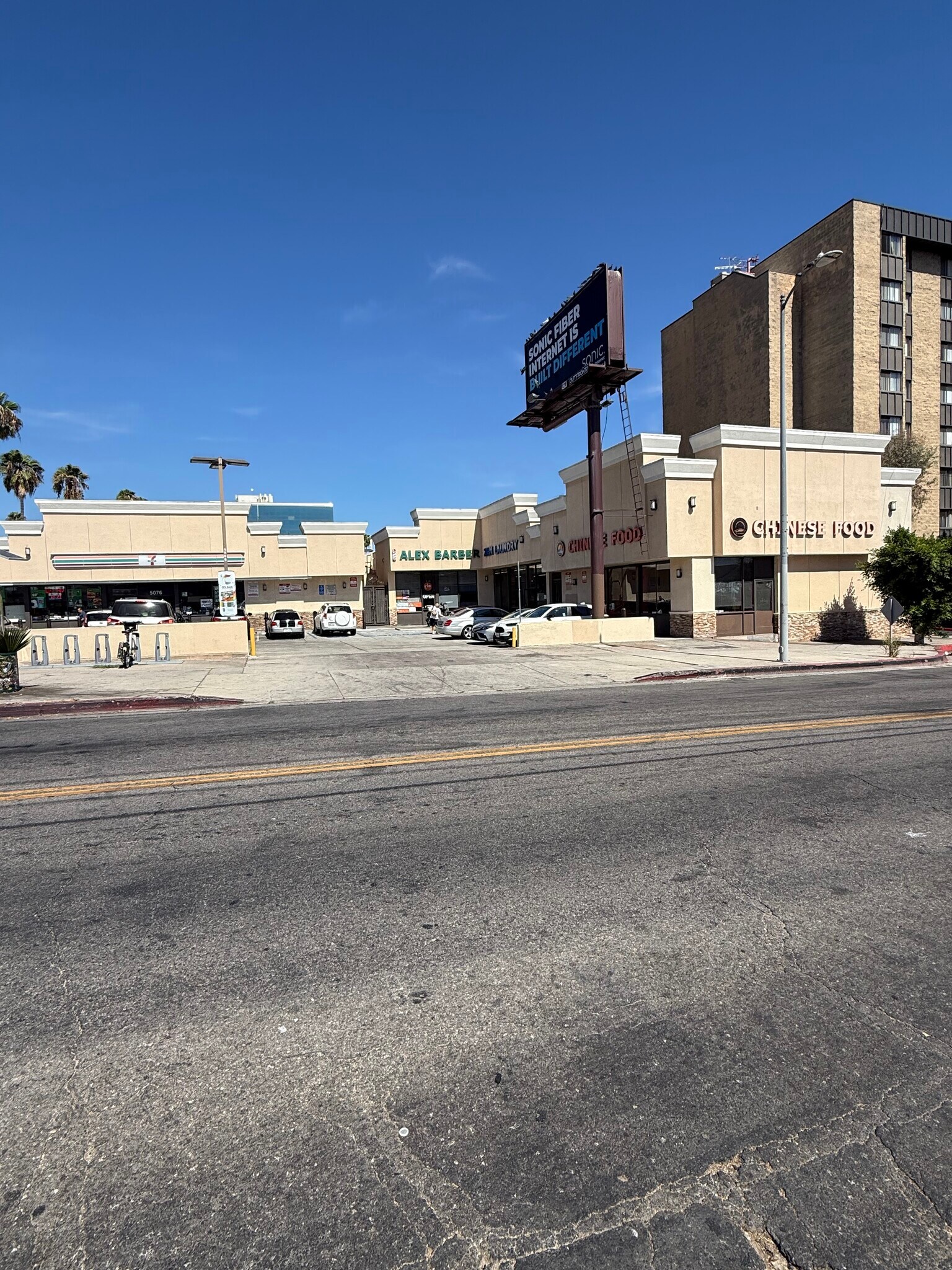 5070-5076 W Sunset Blvd, Los Angeles, CA for Rent