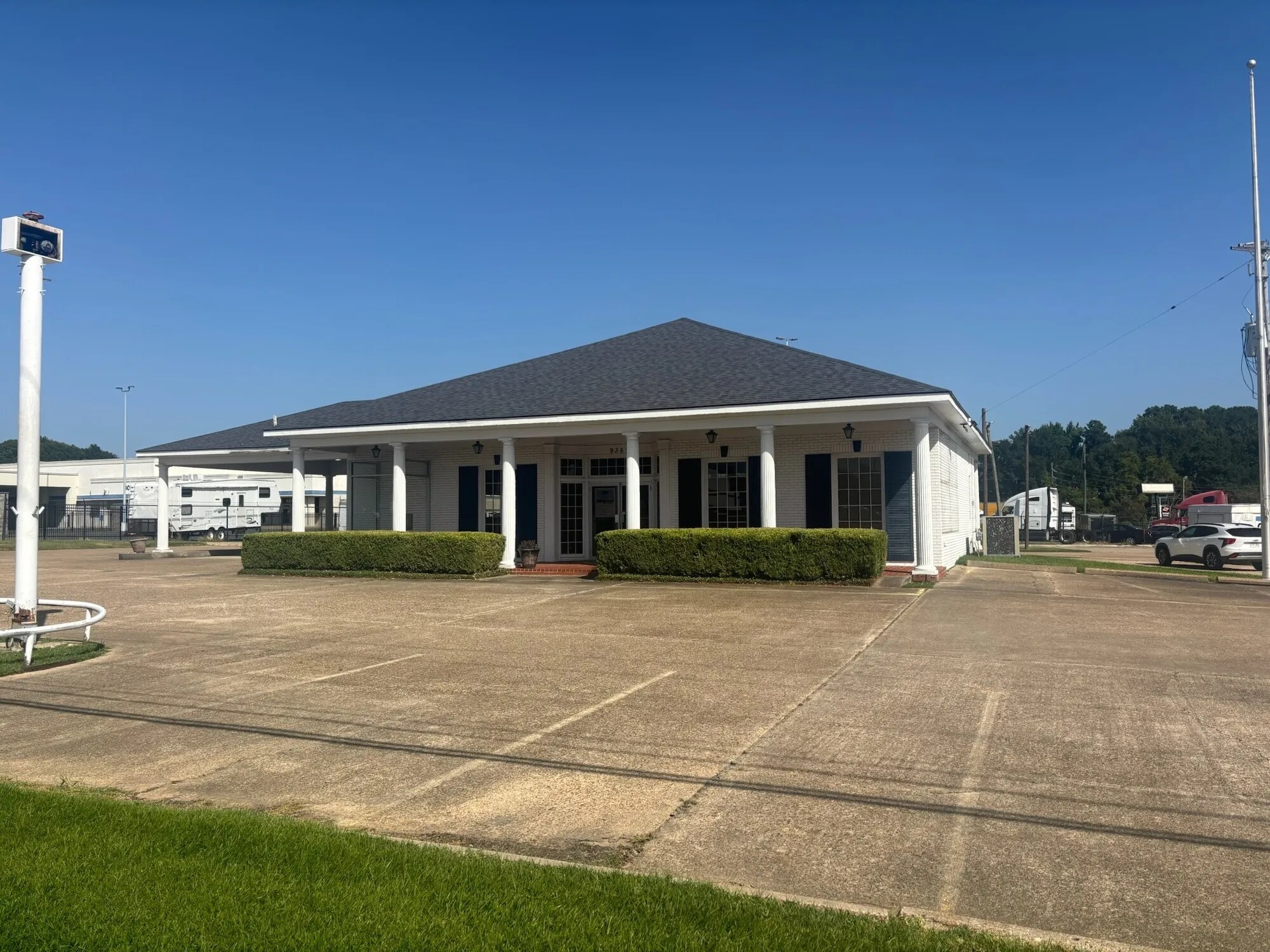 9361 Mansfield Rd, Shreveport, LA for Sale