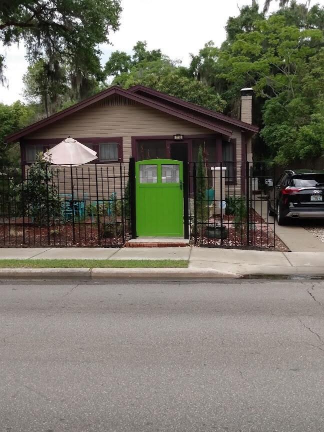 1113 NW 5th Ave, Gainesville, FL for Sale