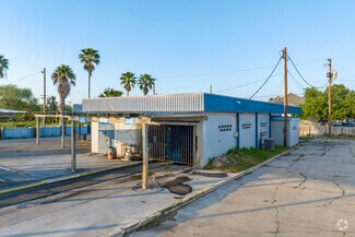 1515 S 77 Sunshine Strip  