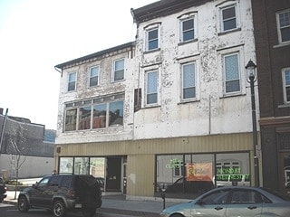 104-106 W Broad St, Tamaqua, PA for Sale