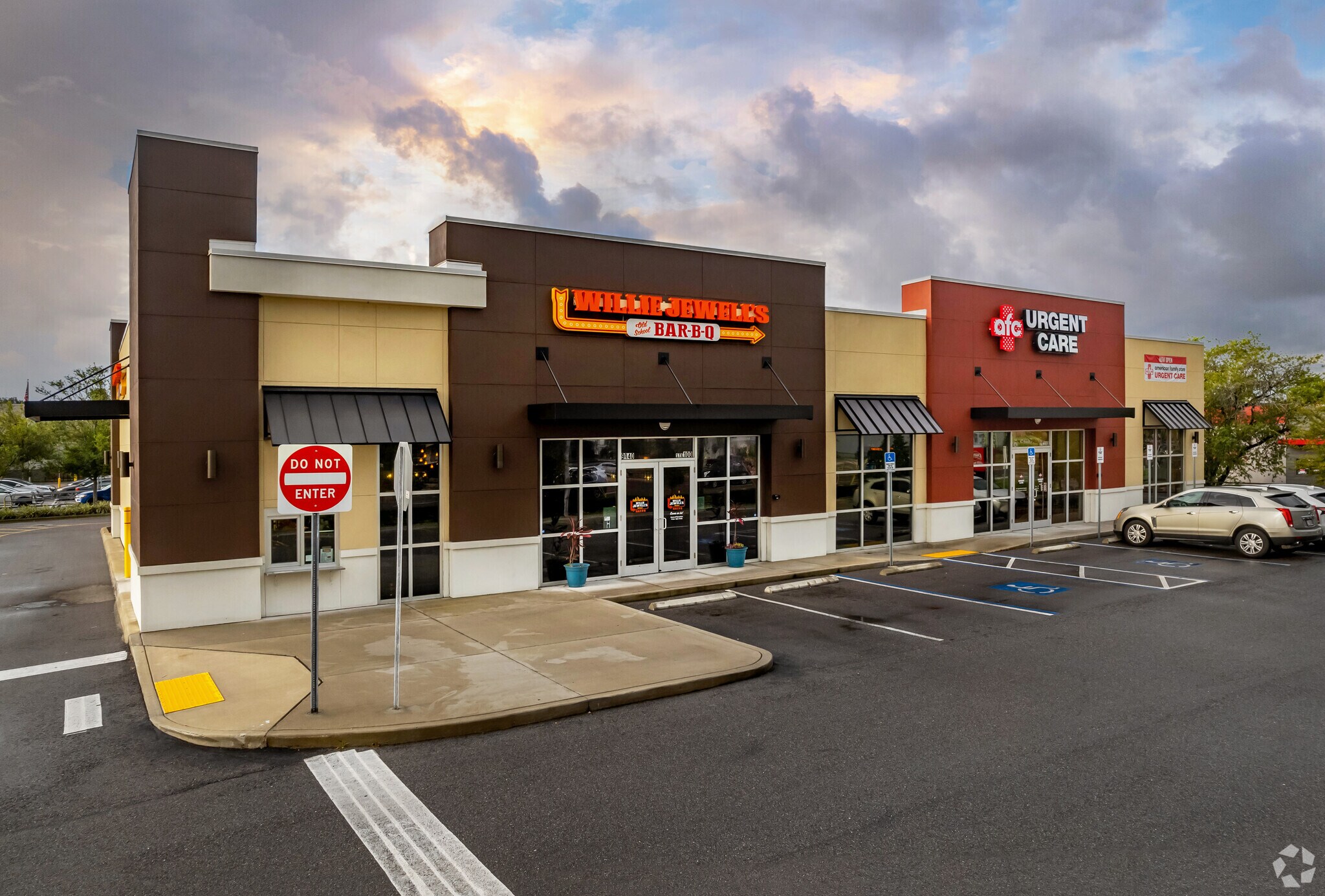 9040 Ulmerton Rd, Largo, FL for Rent