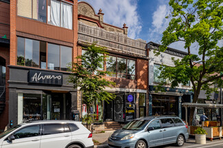 Montréal, QC Storefront Retail/Residential - 119-123 Av Laurier O