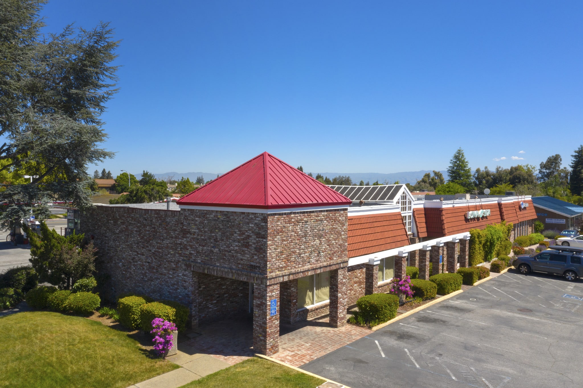 10520 S De Anza Blvd, Cupertino, CA for Sale