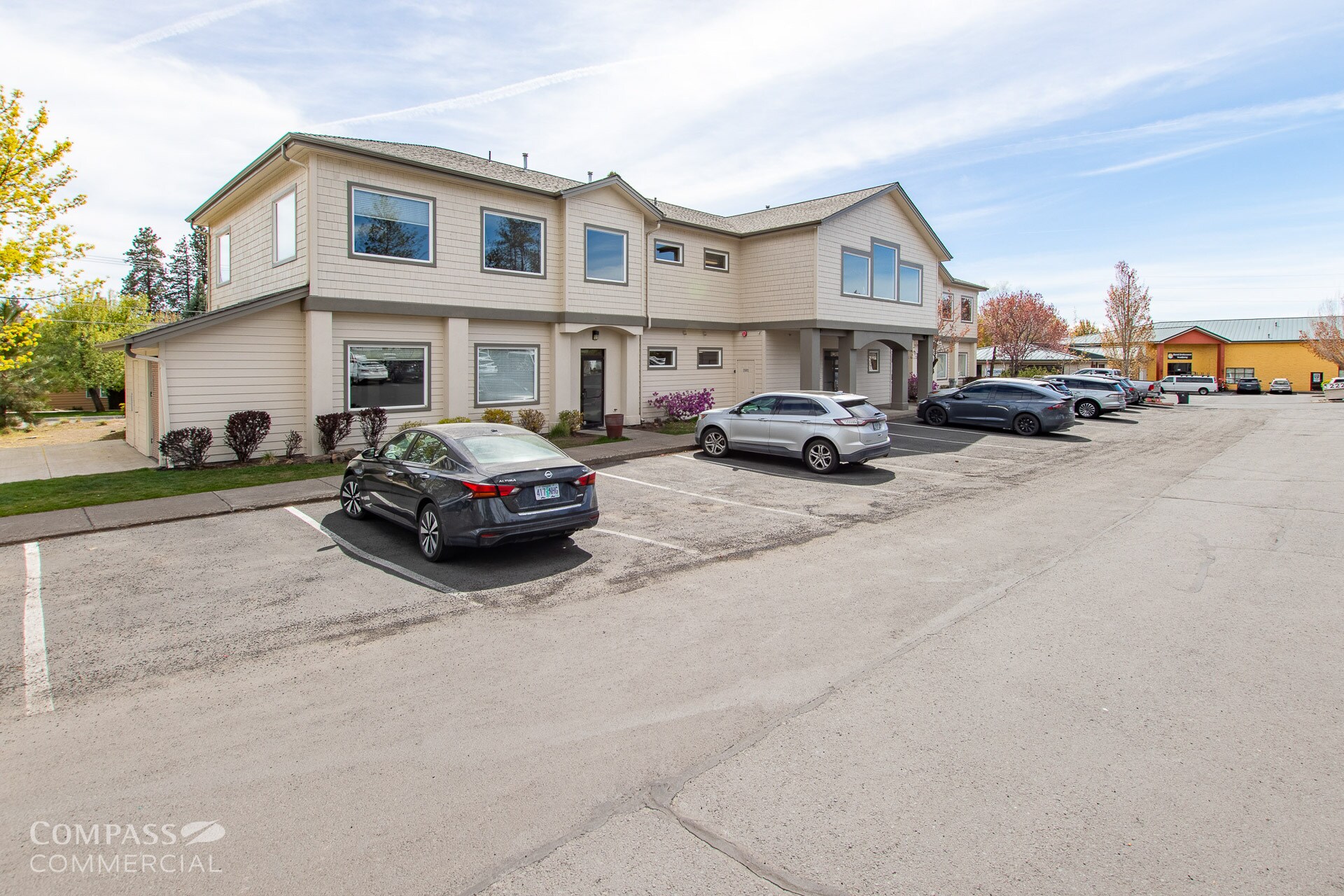 300 SE Reed Market Rd, Bend, OR for Rent