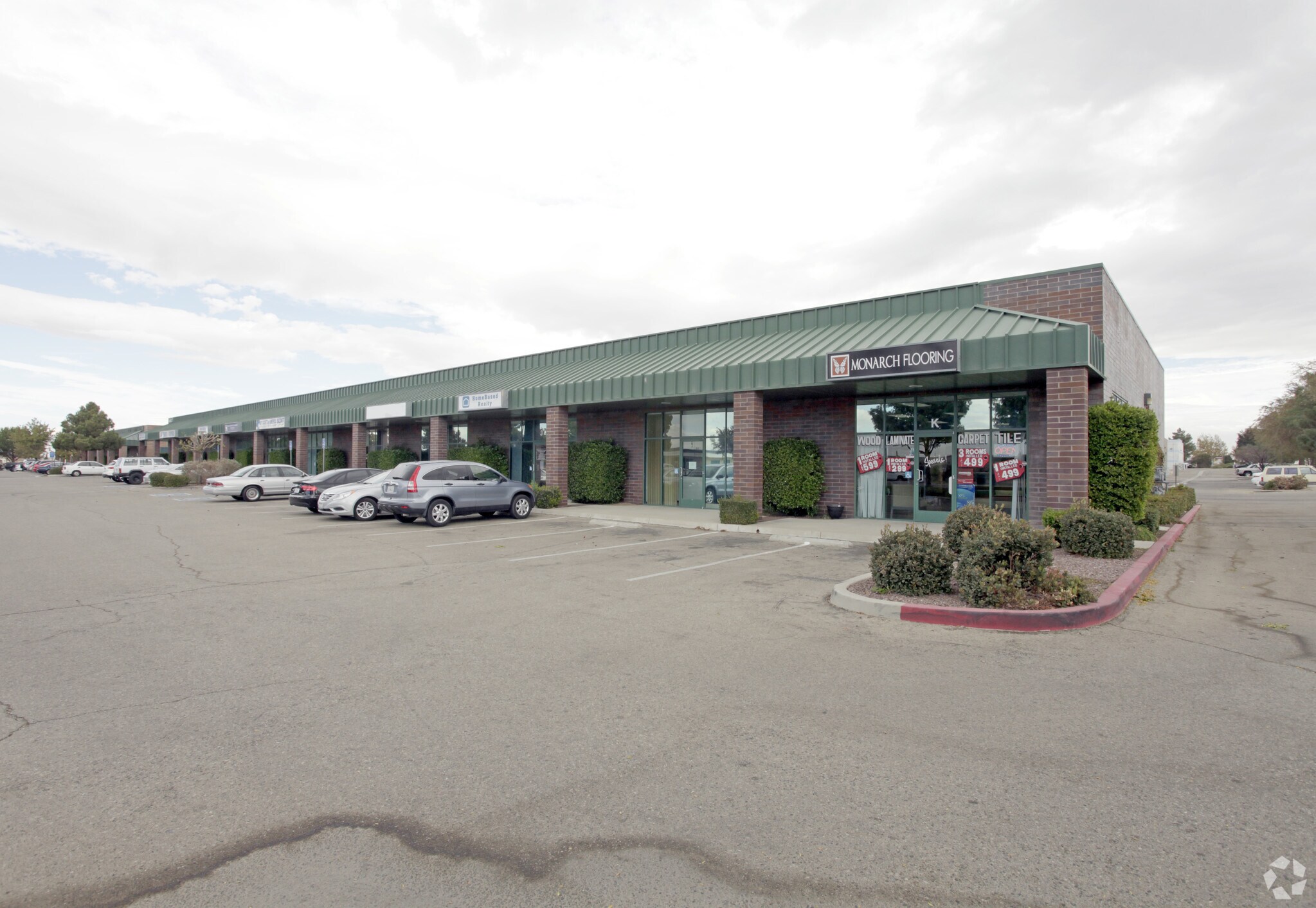42402-42442 10th St W, Lancaster, CA for Rent