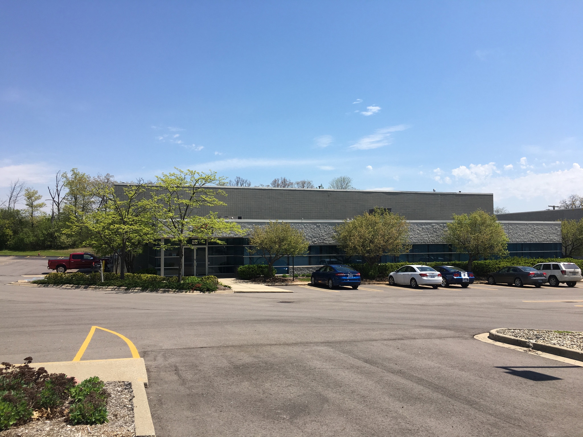 20 Corporate Dr Auburn Hills, MI 48326 Industrial Property for Lease
