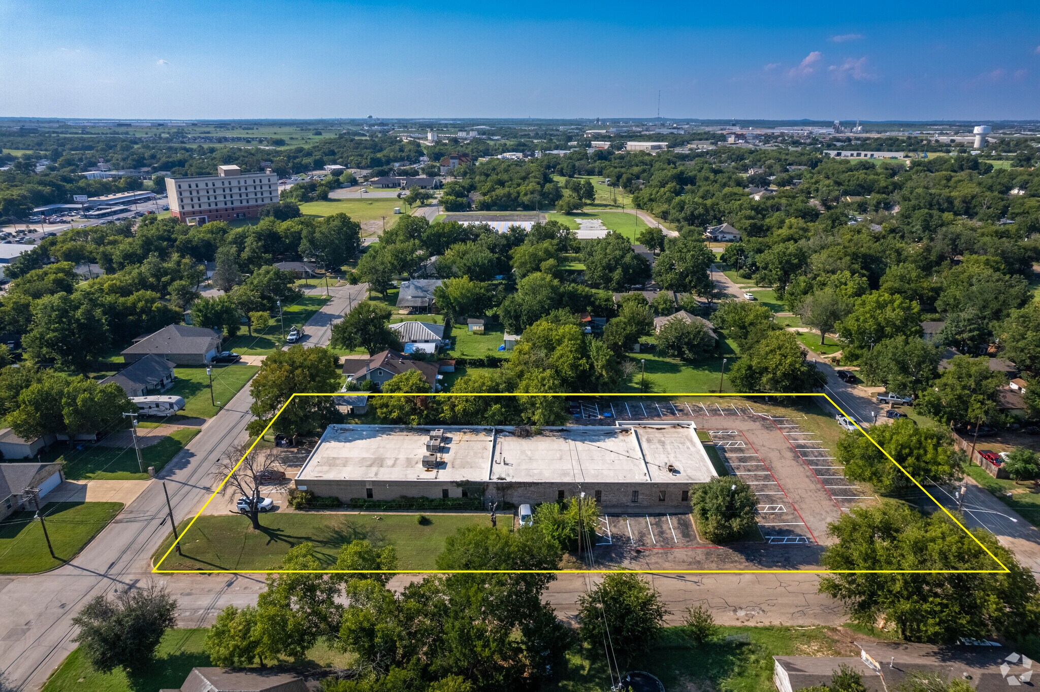 1300 N Anglin, Cleburne, TX for Sale