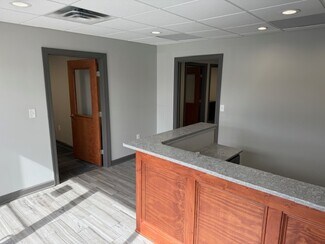 Roanoke, VA Office/Medical - 6334 Peters Creek Rd
