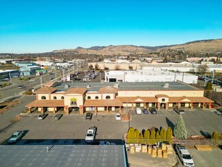 Klamath Falls, OR Supermarket - 2207 Washburn Way