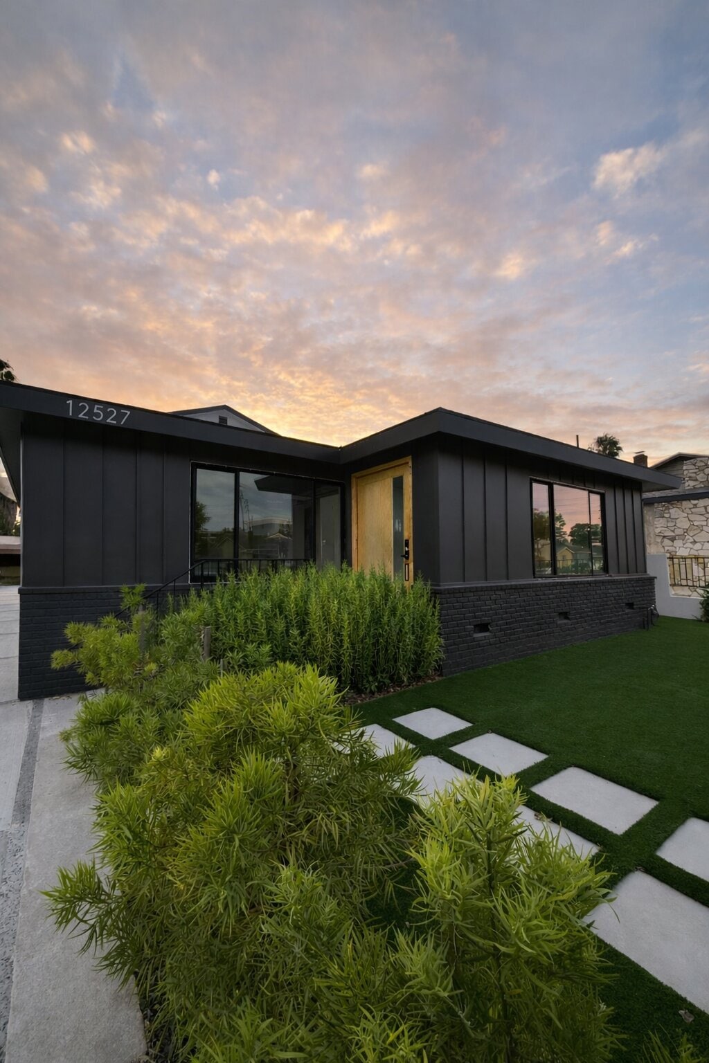 12527 Cranbrook Ave, Hawthorne, CA for Sale