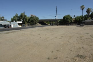 Fresno, CA Commercial - 704 N Fresno St