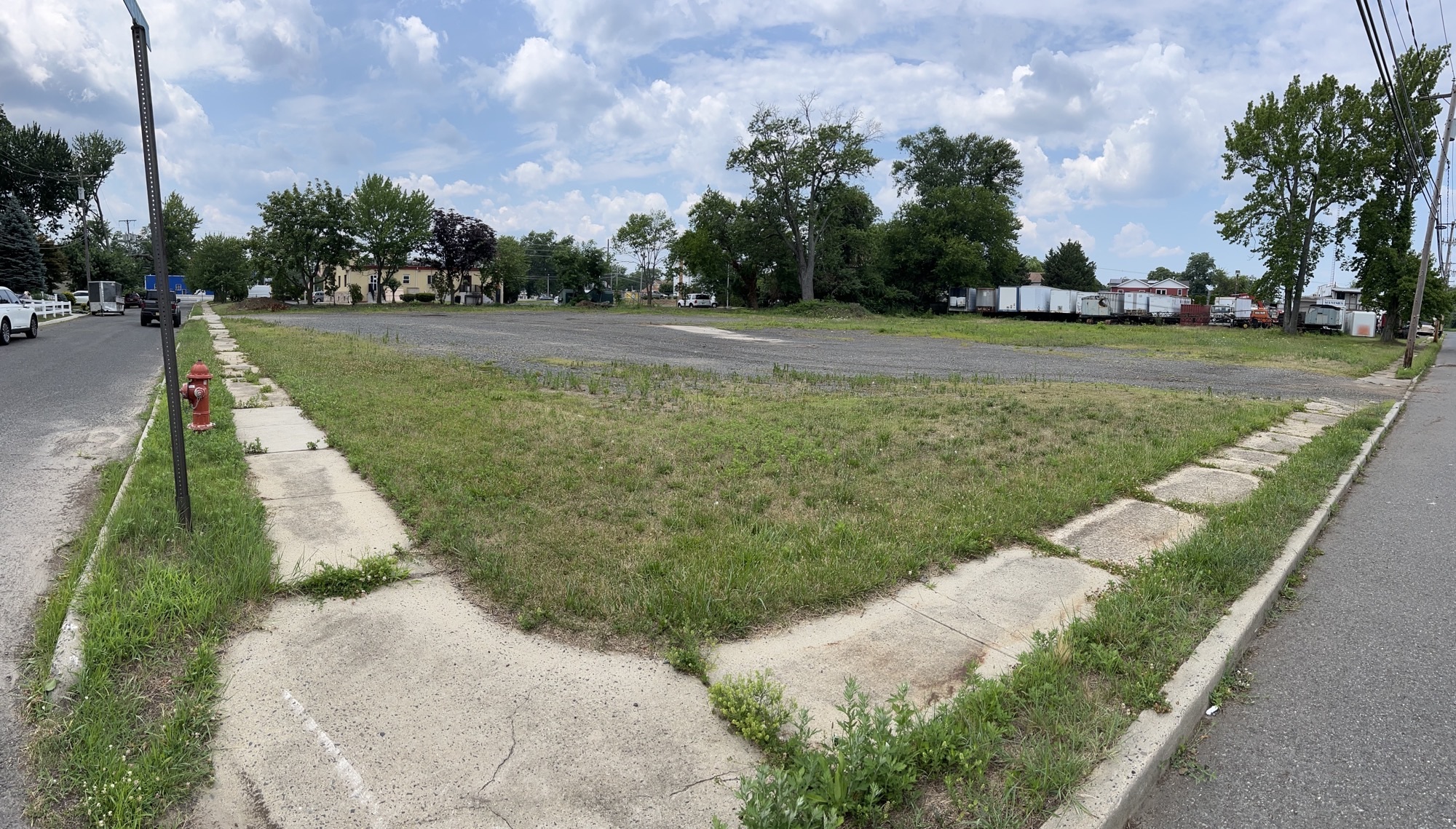 Railroad Ave, Belford, NJ for Rent